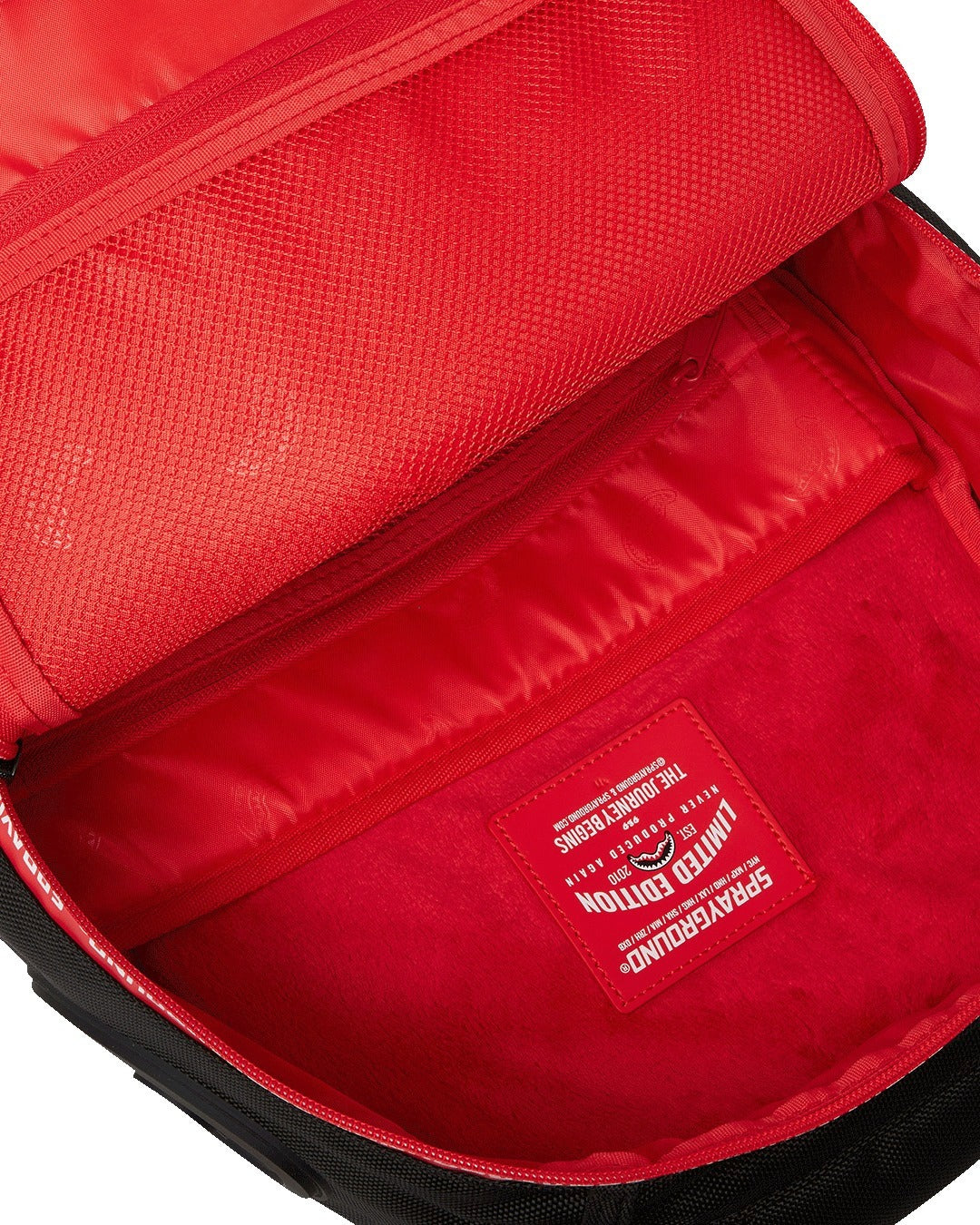 Sprayground PRINTED ZIPPER SHARK DLXR BACKPACK