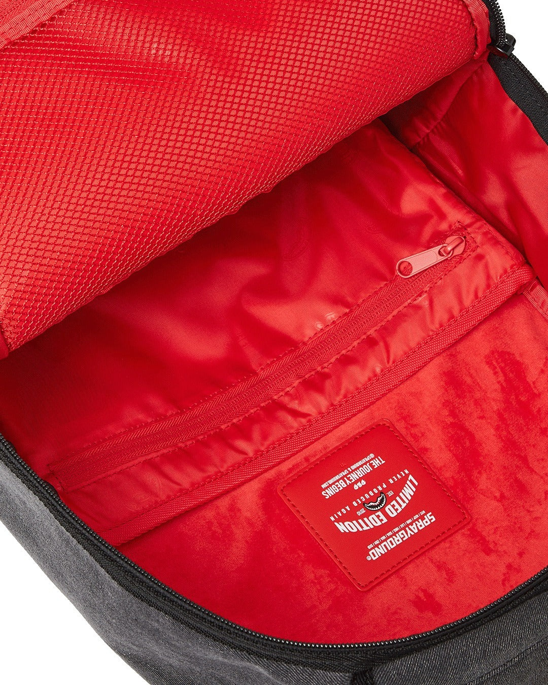 Sprayground SHARK CENTRAL PAINTED DLXS BACKPACK